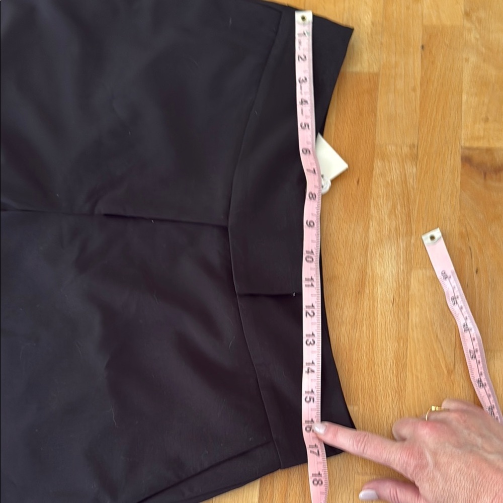 With Consideration New with Tags black Bermuda Shorts size XL - Picture 4 of 6